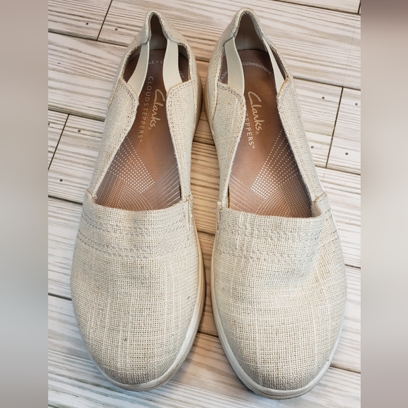 Clarks Cloudsteppers Off-White canvas slip-on shoes size 6½ (sa208) - Picture 2 of 7